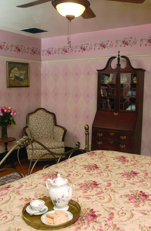 Downtown Historic Bed & Breakfast Albuquerque Room photo